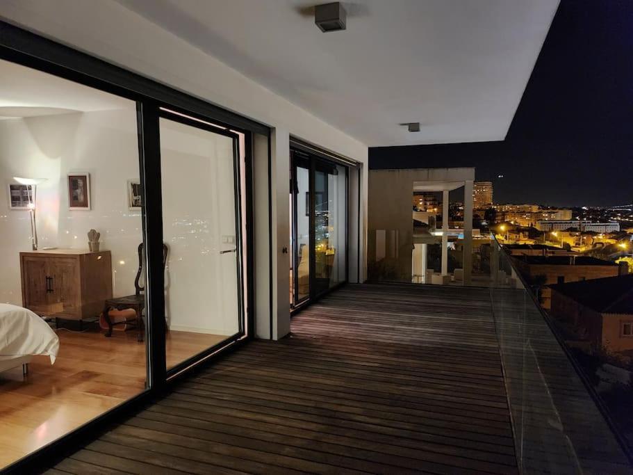 Modern With Sea & River View Pool And Gym. Lisbon