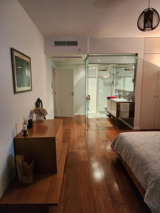 Villa Modern With Sea & River View Pool And Gym.
