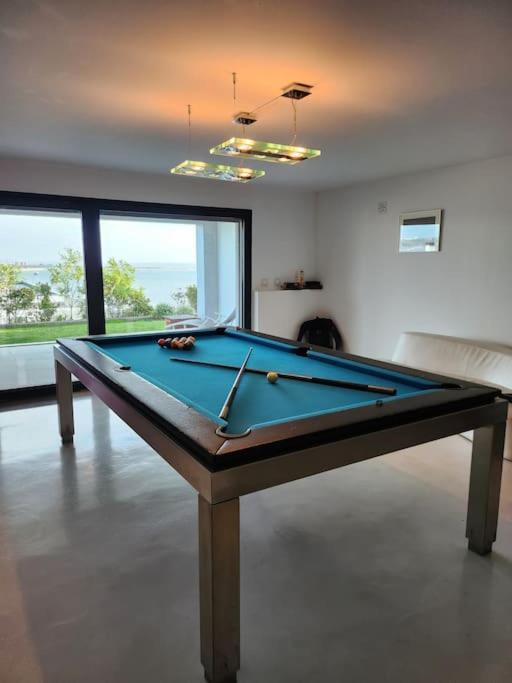 Modern With Sea & River View Pool And Gym.