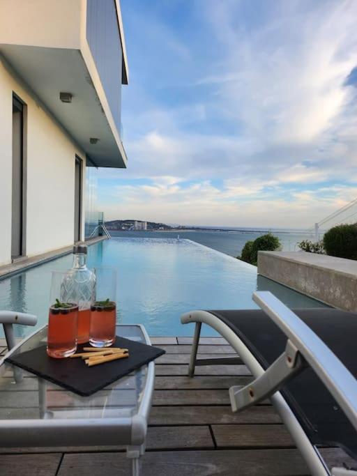 Modern With Sea & River View Pool And Gym. Lisboa